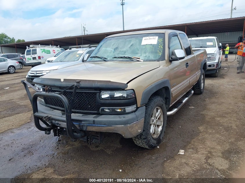 2000 Chevrolet Silverado 1500 Ls VIN: 2GCEK19T2Y1256983 Lot: 40120191