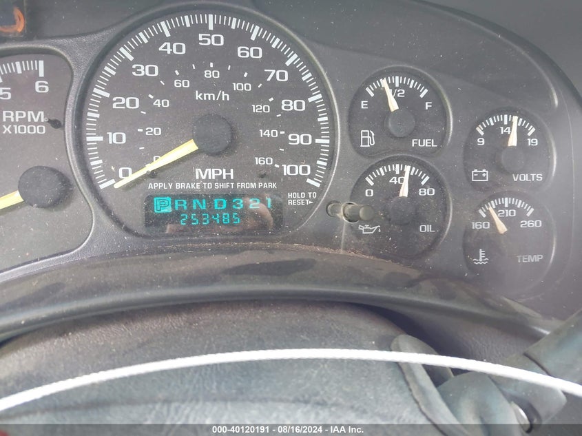 2000 Chevrolet Silverado 1500 Ls VIN: 2GCEK19T2Y1256983 Lot: 40120191