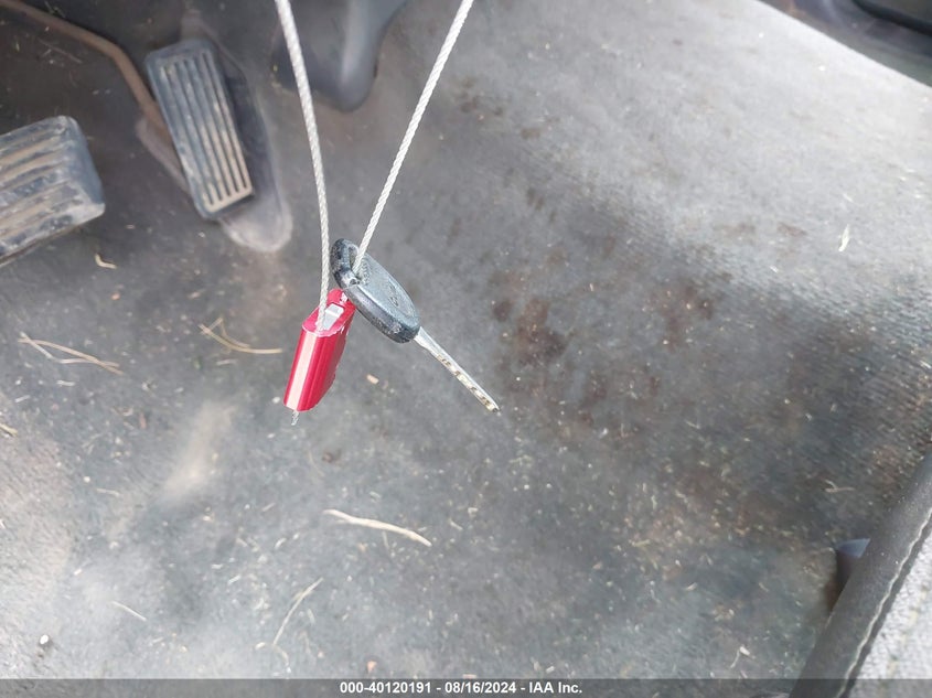 2000 Chevrolet Silverado 1500 Ls VIN: 2GCEK19T2Y1256983 Lot: 40120191