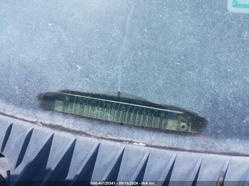 2001 Chevrolet Astro VIN: 1GCDM19W21B117457 Lot: 40120341