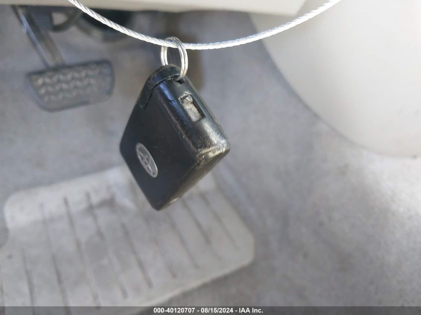 2008 Toyota Prius VIN: JTDKB20U987783355 Lot: 40120707