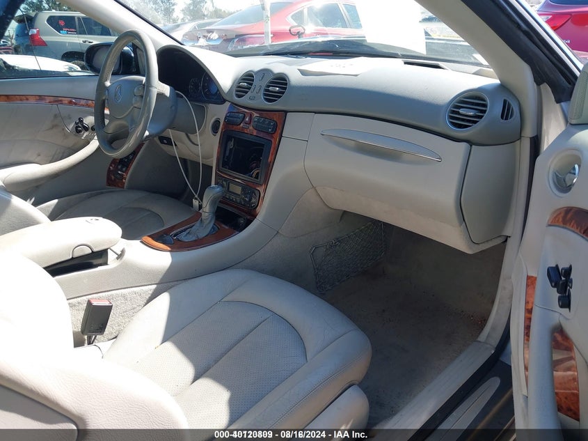 2004 Mercedes-Benz Clk 320 VIN: WDBTK65G64T017484 Lot: 40120809