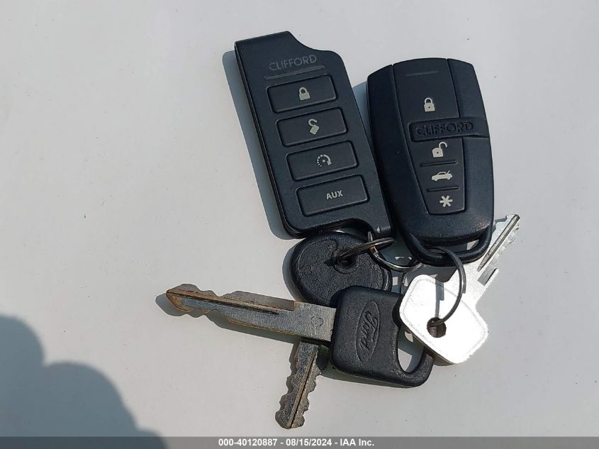 2001 Ford F350 Srw Super Duty VIN: 1FTSF31FX1EA78821 Lot: 40120887