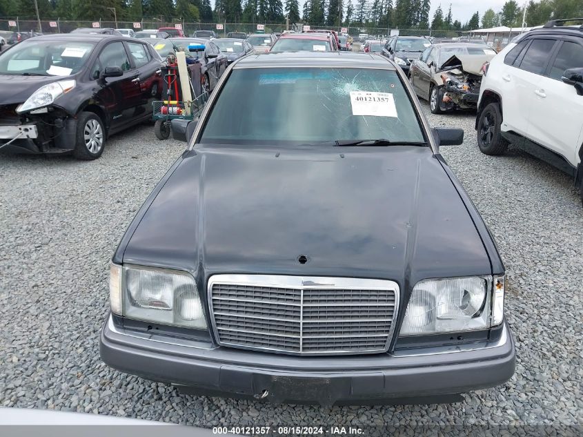 1995 Mercedes-Benz E 320 Base/320 Special VIN: WDBEA32E2SC205462 Lot: 40121357