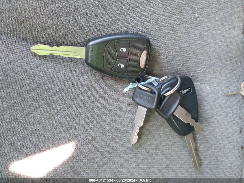 2007 Chrysler Town & Country VIN: 1A4GJ45R17B230388 Lot: 40121534