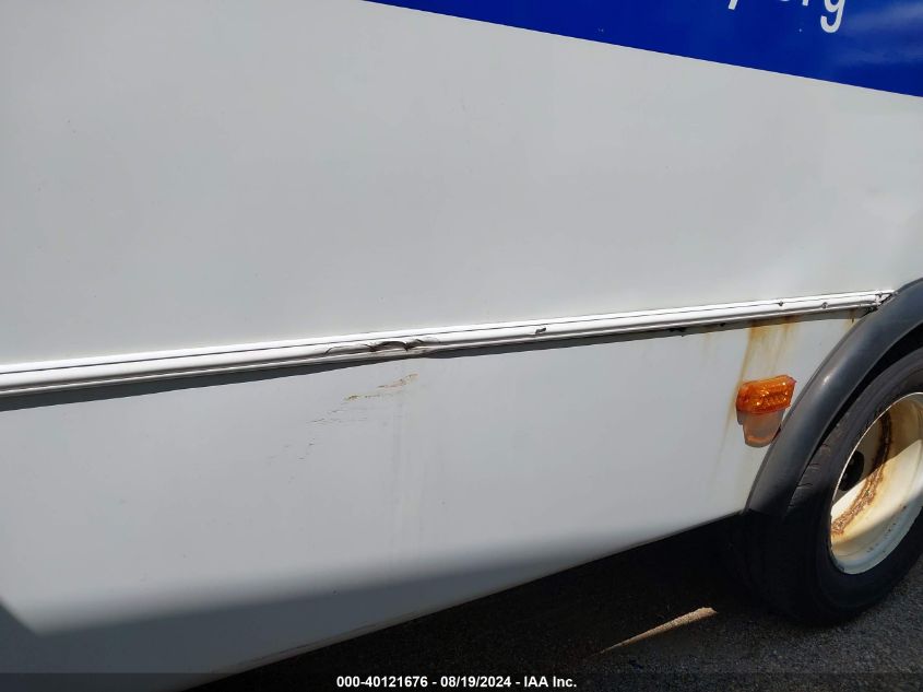 2017 Ford E-450 Cutaway VIN: 1FDFE4FS3HDC35360 Lot: 40121676