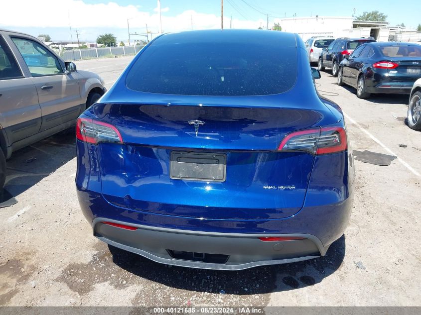 2024 Tesla Model Y Long Range Dual Motor All-Wheel Drive VIN: 7SAYGDEE6RA242980 Lot: 40121685