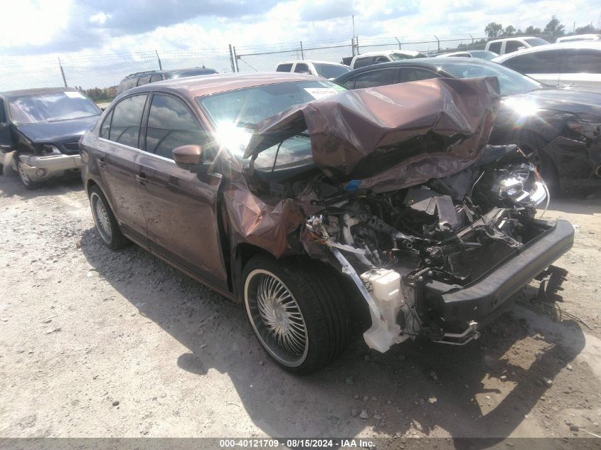 3VW2B7AJ1HM318024 2017 VOLKSWAGEN JETTA - Image 1