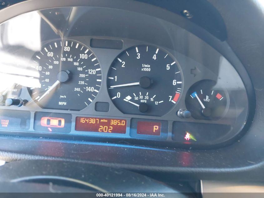 2004 BMW 325Xi VIN: WBAEU33464PR08408 Lot: 40121994