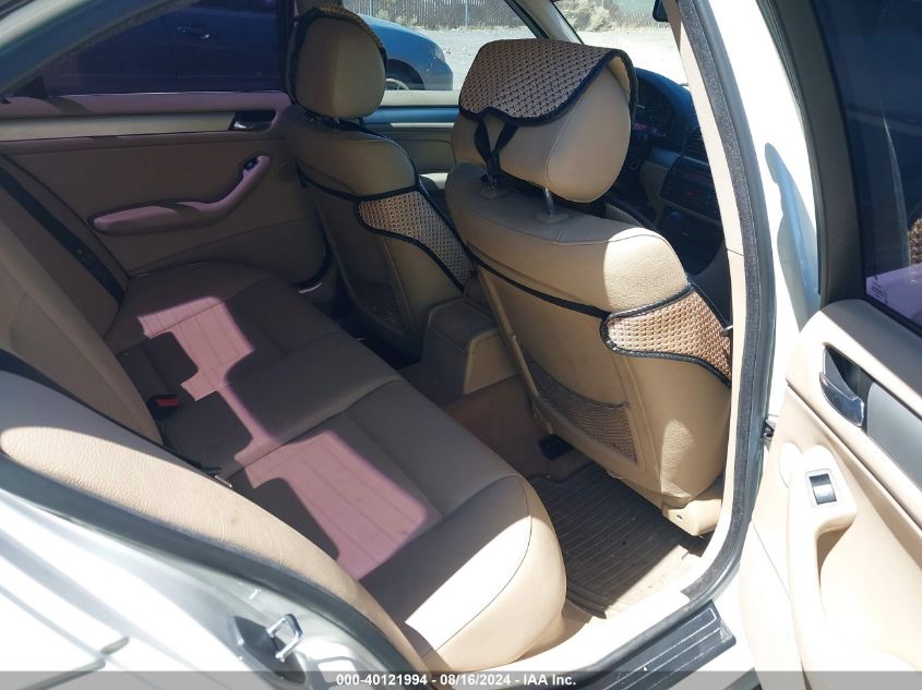 2004 BMW 325Xi VIN: WBAEU33464PR08408 Lot: 40121994