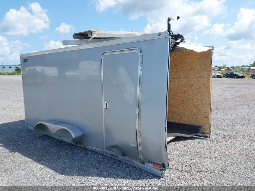 2000 LIGHTNING ALUMINUM TRAILER