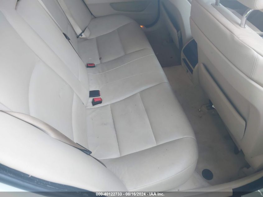 2011 BMW 528I VIN: WBAFR1C59BC738178 Lot: 40122733