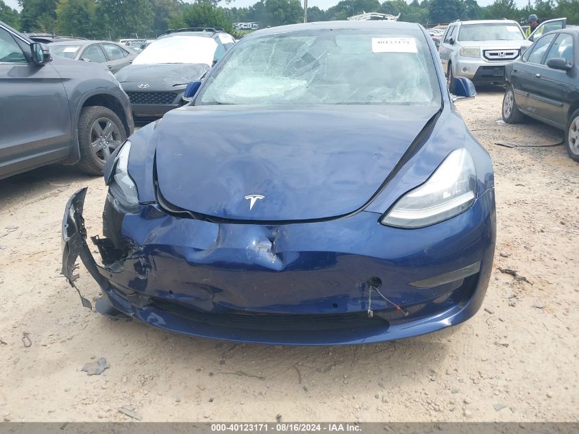 2018 Tesla Model 3 Long Range/Mid Range VIN: 5YJ3E1EA0JF076472 Lot: 40123171