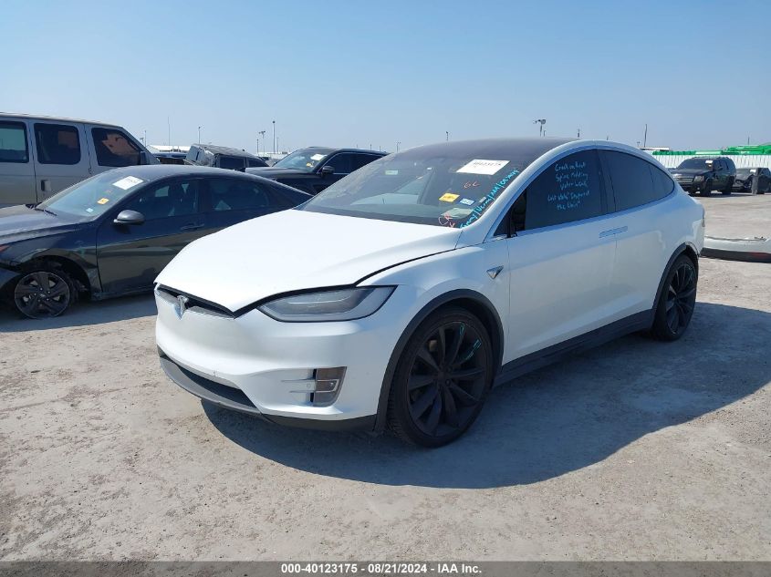 5YJXCBE26JF087949 2018 TESLA MODEL X - Image 2