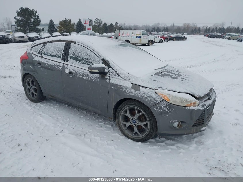Vin: 1fadp3k22el137157, lot: 40611610, ford focus se 20141