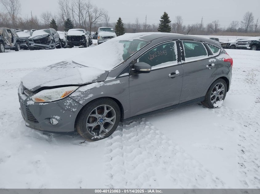 Vin: 1fadp3k22el137157, lot: 40611610, ford focus se 20142