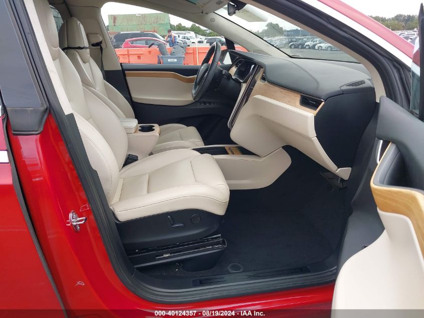 VIN 5YJXCBE22JF114760 2018 Tesla Model X, 100D/75D/... no.5