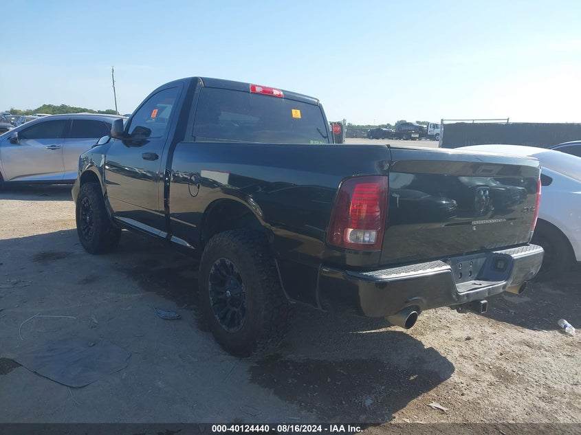 2015 RAM 1500 EXPRESS - 3C6JR7ATXFG533092