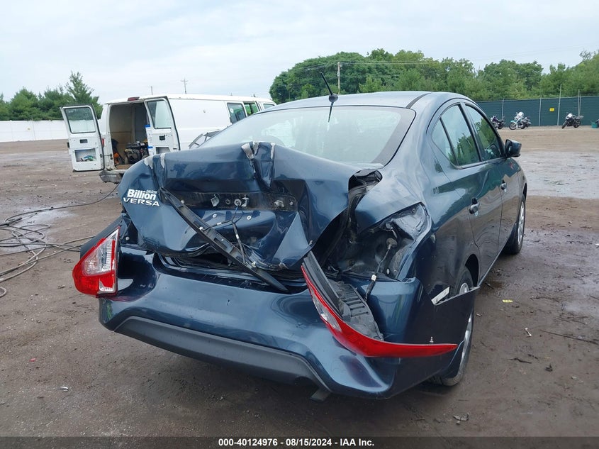 2016 NISSAN VERSA 1.6 S - 3N1CN7APXGL842198