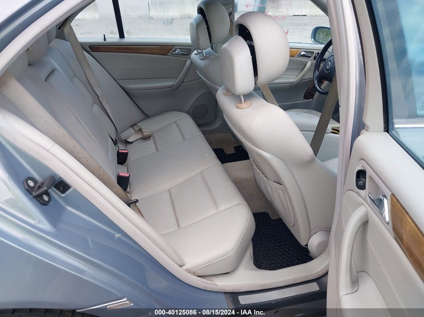 2007 Mercedes-Benz C 230 Sport VIN: WDBRF52HX7F855977 Lot: 40125086