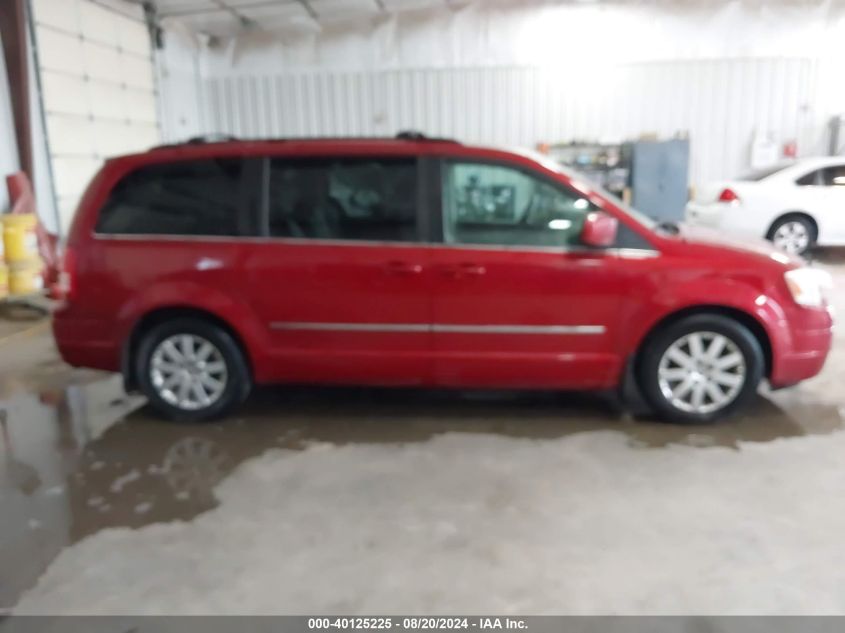 2A4RR5DX4AR135985 2010 Chrysler Town & Country Touring