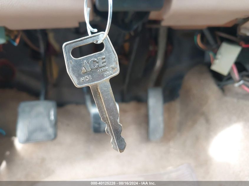 1992 Ford Ranger VIN: 1FTCR10A9NTA13451 Lot: 40125228