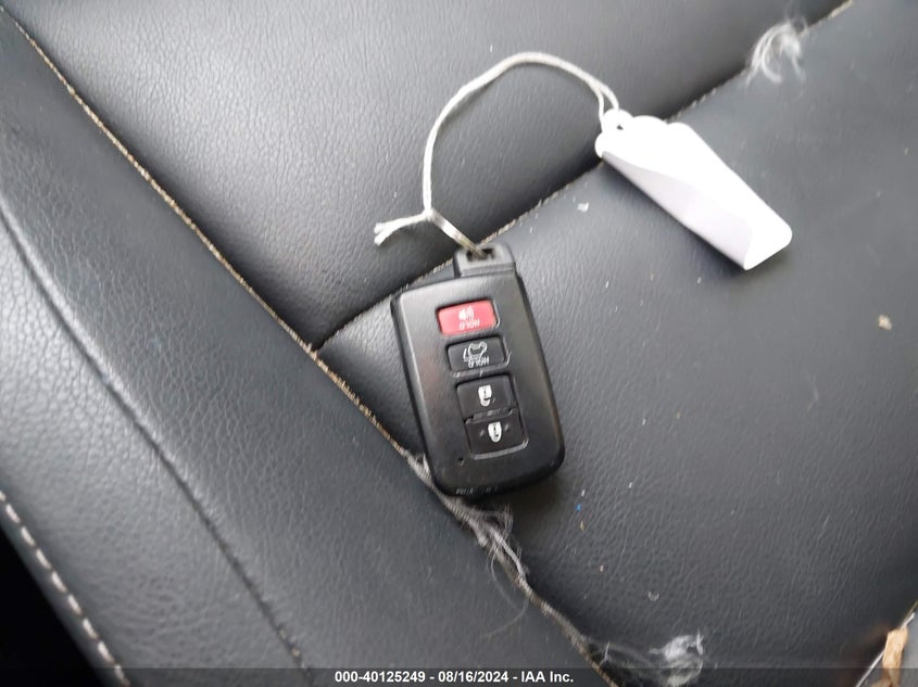 2015 TOYOTA RAV4 LIMITED - JTMDFREV8FJ046140