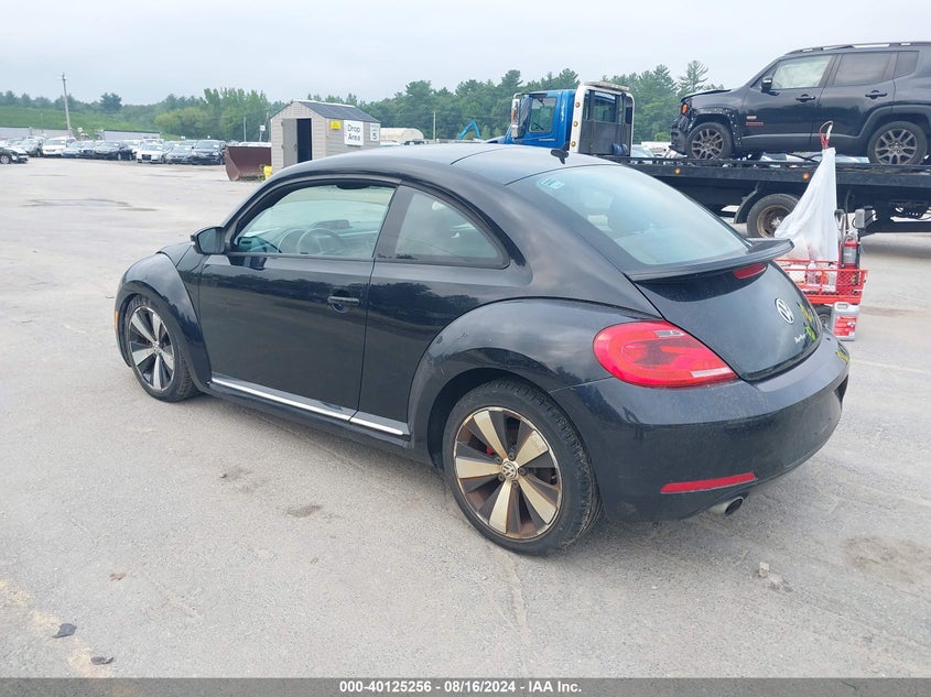 2013 VOLKSWAGEN BEETLE 2.0T TURBO - 3VWVA7AT1DM620893
