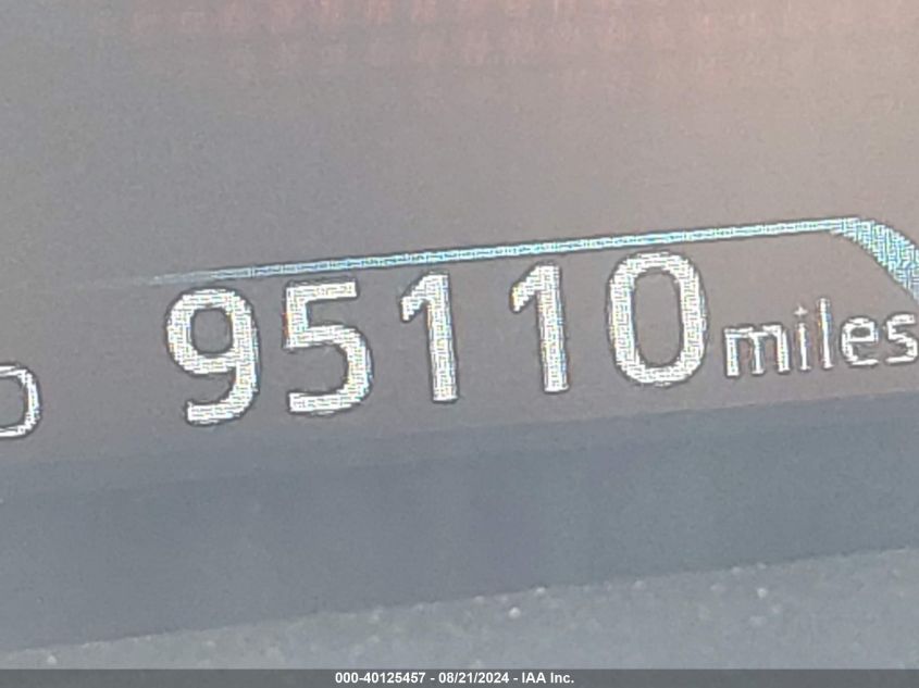 2020 Toyota Prius Xle Awd-E VIN: JTDL9RFUXL3021698 Lot: 40125457