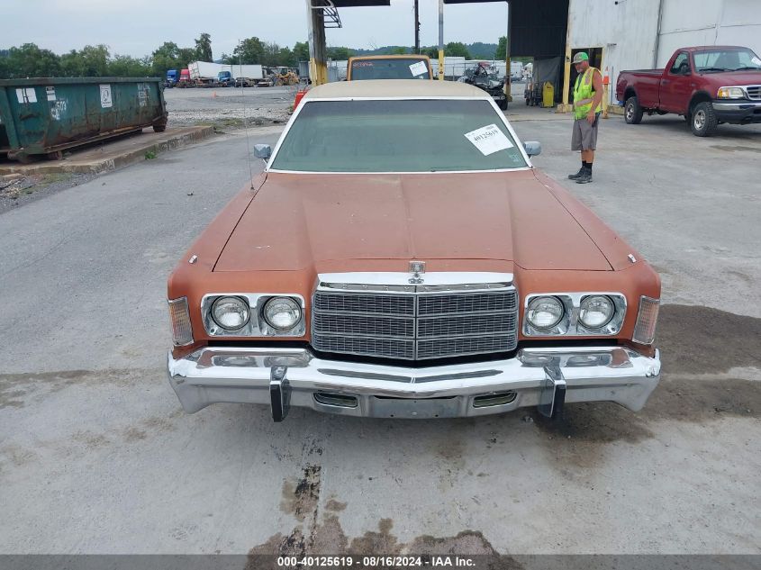 1977 Chrysler Newport VIN: CL41N7D192138 Lot: 40125619