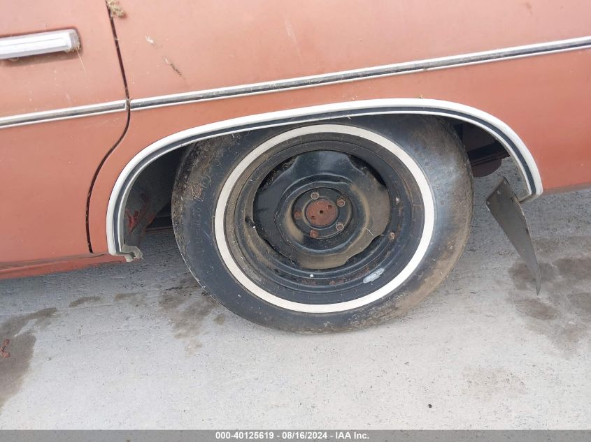 1977 Chrysler Newport VIN: CL41N7D192138 Lot: 40125619