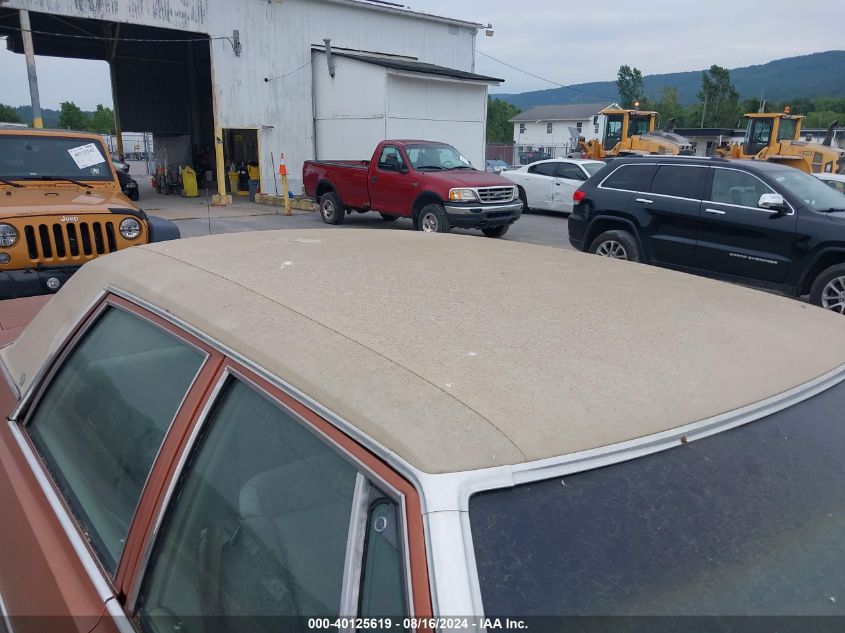 1977 Chrysler Newport VIN: CL41N7D192138 Lot: 40125619