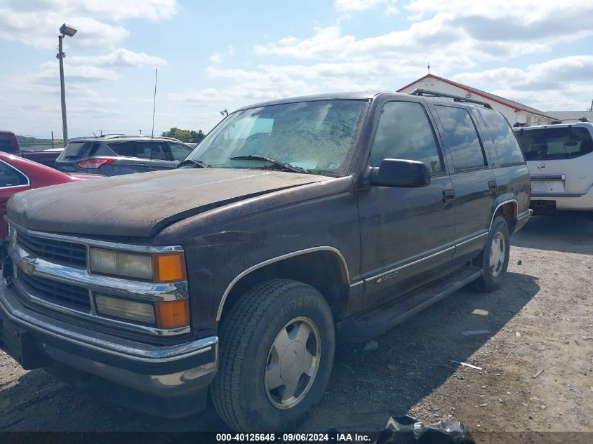 1997 Chevrolet Tahoe Ls VIN: 1GNEK13R0VJ350057 Lot: 40125645