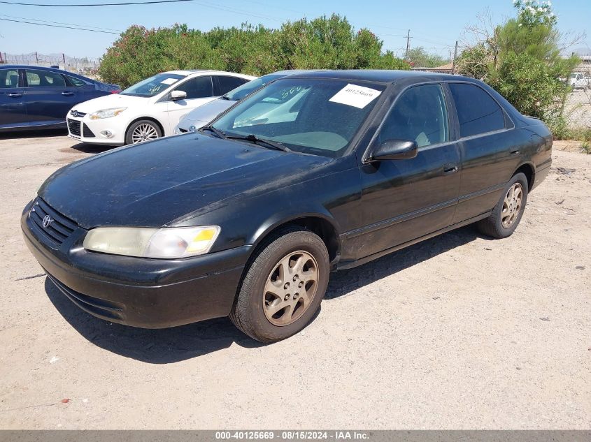 1999 Toyota Camry VIN: JT2BF22K2X0229896 Lot: 40125669