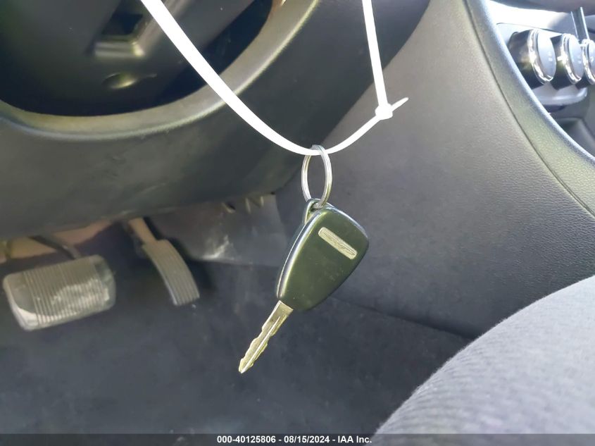 2013 CHRYSLER 200 LX - 1C3CCBAB8DN698516