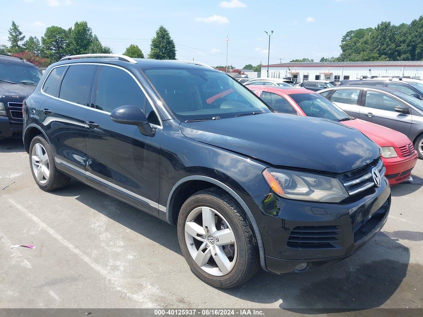 2013 VOLKSWAGEN TOUAREG VR6 LUX - WVGEF9BP6DD001585