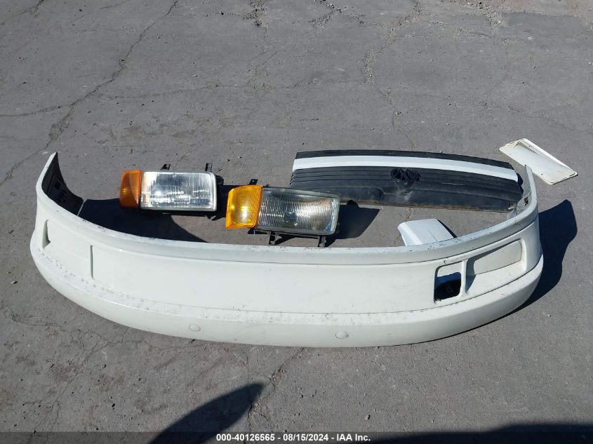 1995 Volkswagen Eurovan Camper/Transporter VIN: WV2EE0700SH002317 Lot: 40126565