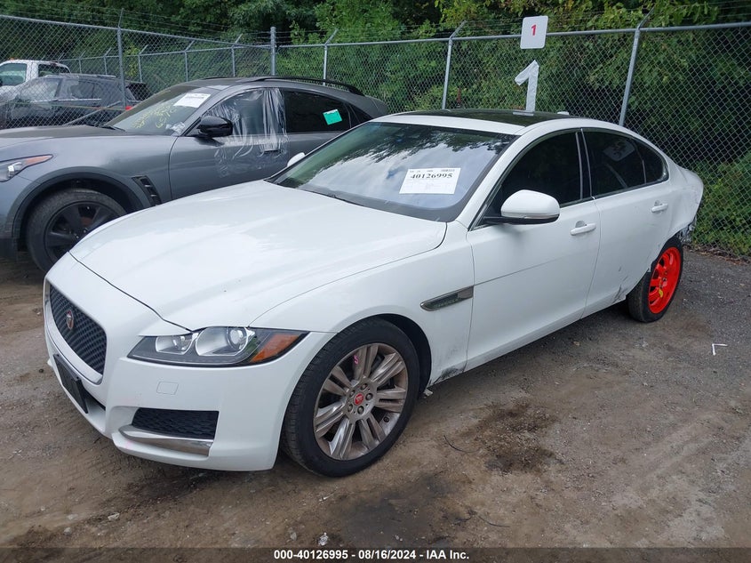 VIN SAJBJ4BV5HCY35187 2017 JAGUAR XF 35T PREMIUM