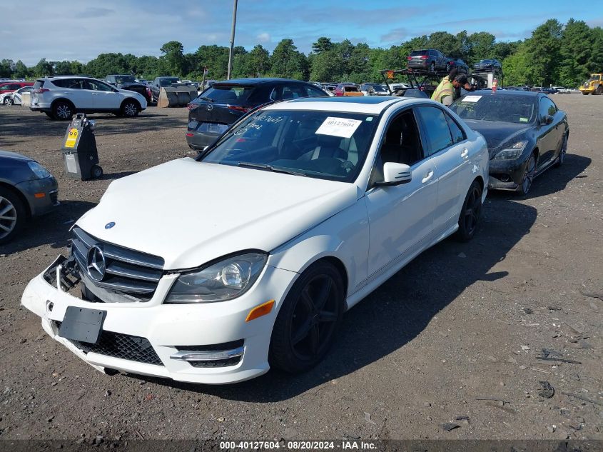 2014 Mercedes-Benz C 300 Luxury 4Matic/Sport 4Matic VIN: WDDGF8AB4ER324735 Lot: 40127604