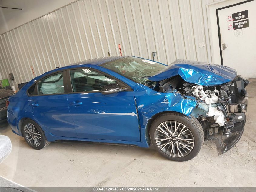 2023 Kia Forte Gt Line VIN: 3KPF54AD2PE587355 Lot: 40128240