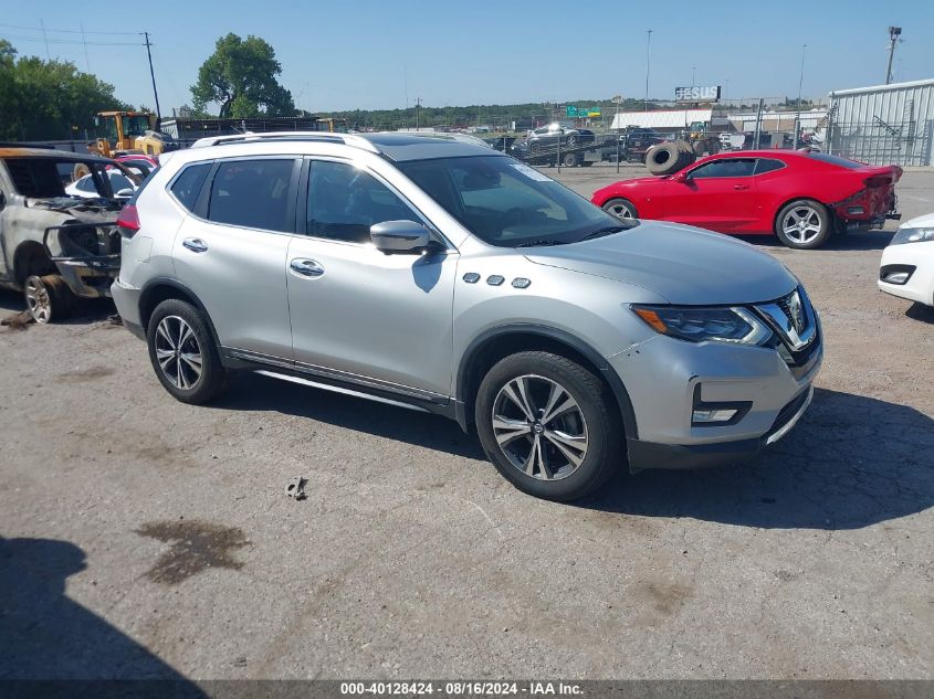 5N1AT2MV1HC883027 2017 NISSAN ROGUE - Image 1