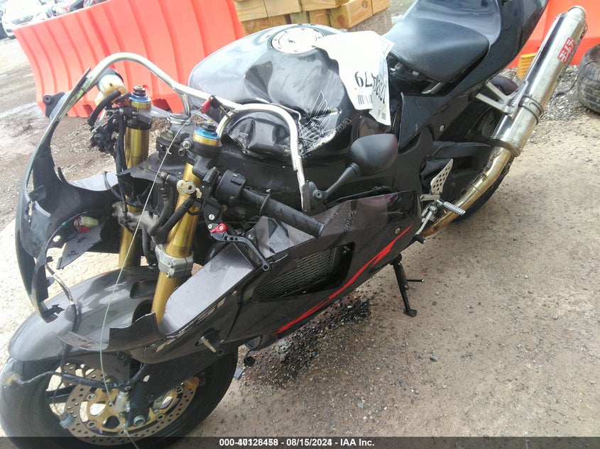 JH2SC450X5M500285 2005 HONDA RC photo no. 2