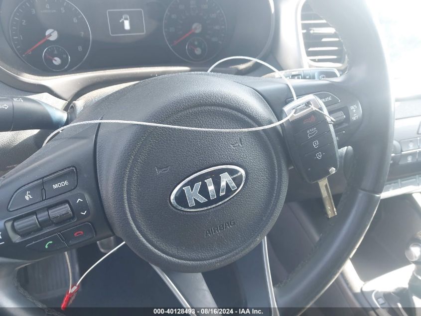 5XYPG4A36JG405950 2018 KIA SORENTO - Image 11