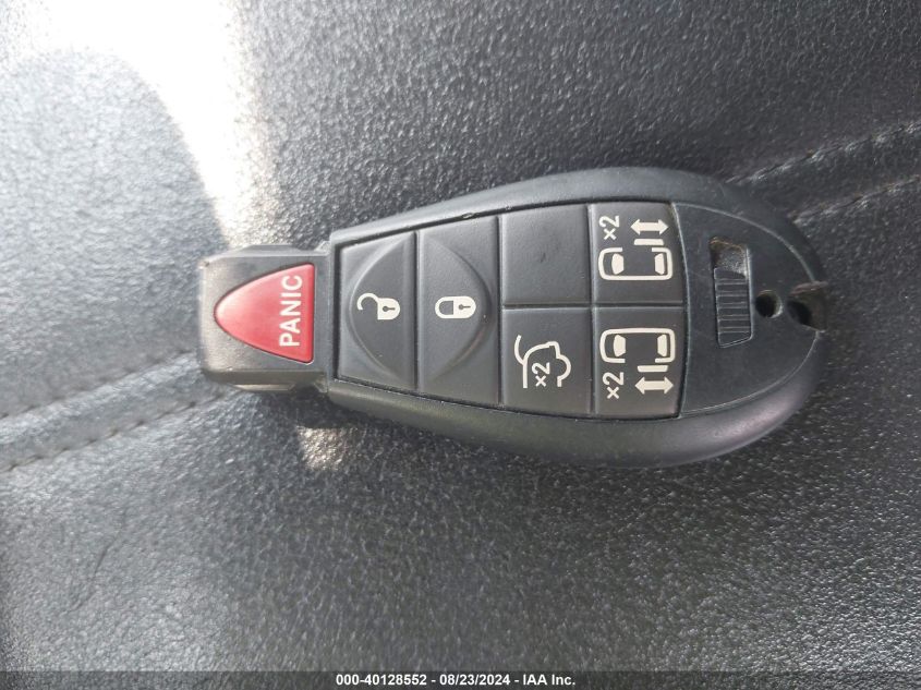 2014 Chrysler Town & Country Touring VIN: 2C4RC1BG7ER204550 Lot: 40128552