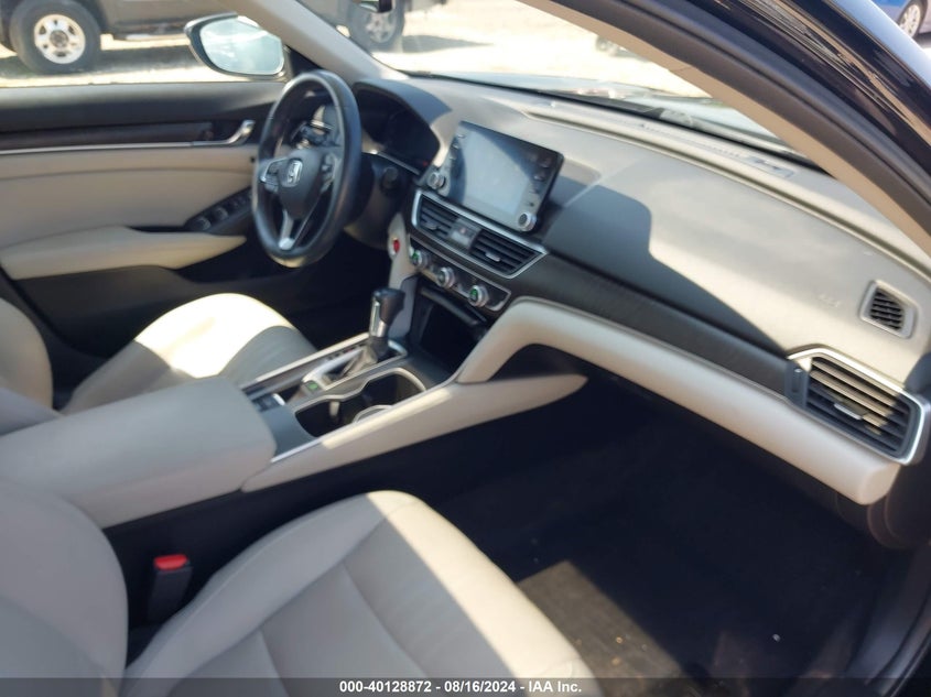 VIN 1HGCV1F5XJA073753 2018 HONDA ACCORD EX-L