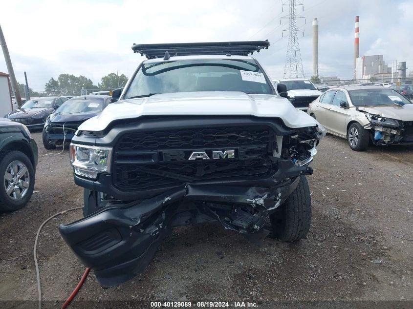 2022 Ram 2500 Tradesman 4X4 8' Box VIN: 3C6UR5HJ0NG180964 Lot: 40129089