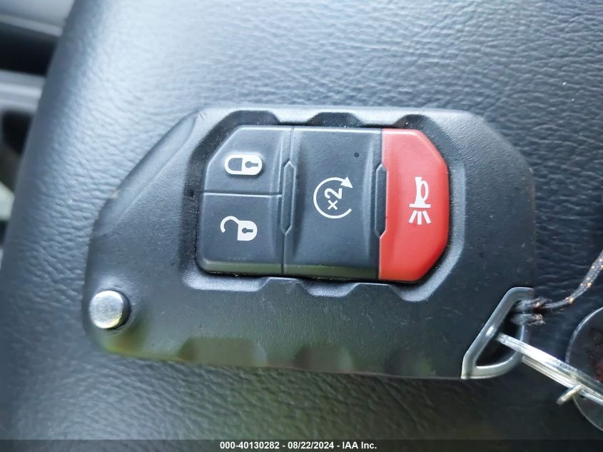 1C4HJXEG4KW611549 2019 Jeep Wrangler Unlimited Sahara