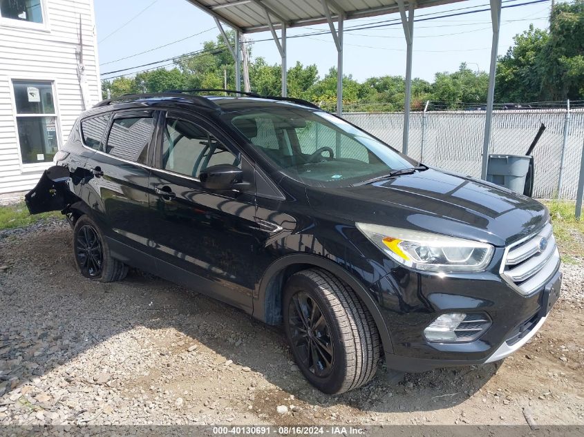 2017 FORD ESCAPE SE - 1FMCU9GD8HUC44400