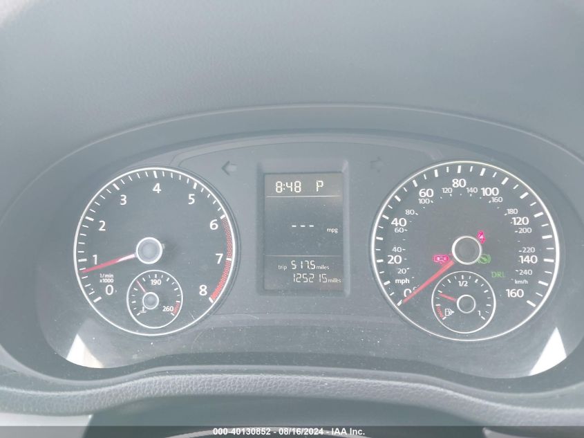 2014 Volkswagen Passat 2.5L S VIN: 1VWAP7A39EC013575 Lot: 40130852