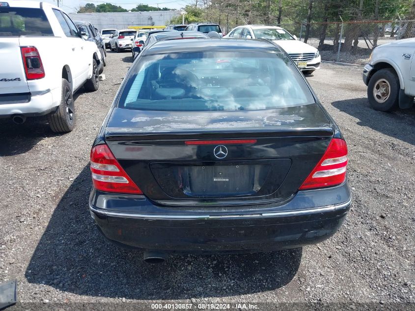 2005 Mercedes-Benz C 230 Kompressor Sport VIN: WDBRF40J65F592481 Lot: 40130857